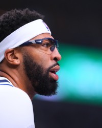 独行侠官方：浓眉伤势无需手术 恢复时间预计六周左右