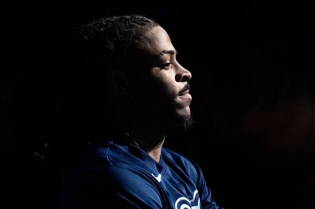 1678698987801055072.jpg 11streeter-sot-01-flcq-superJumbo.jpg